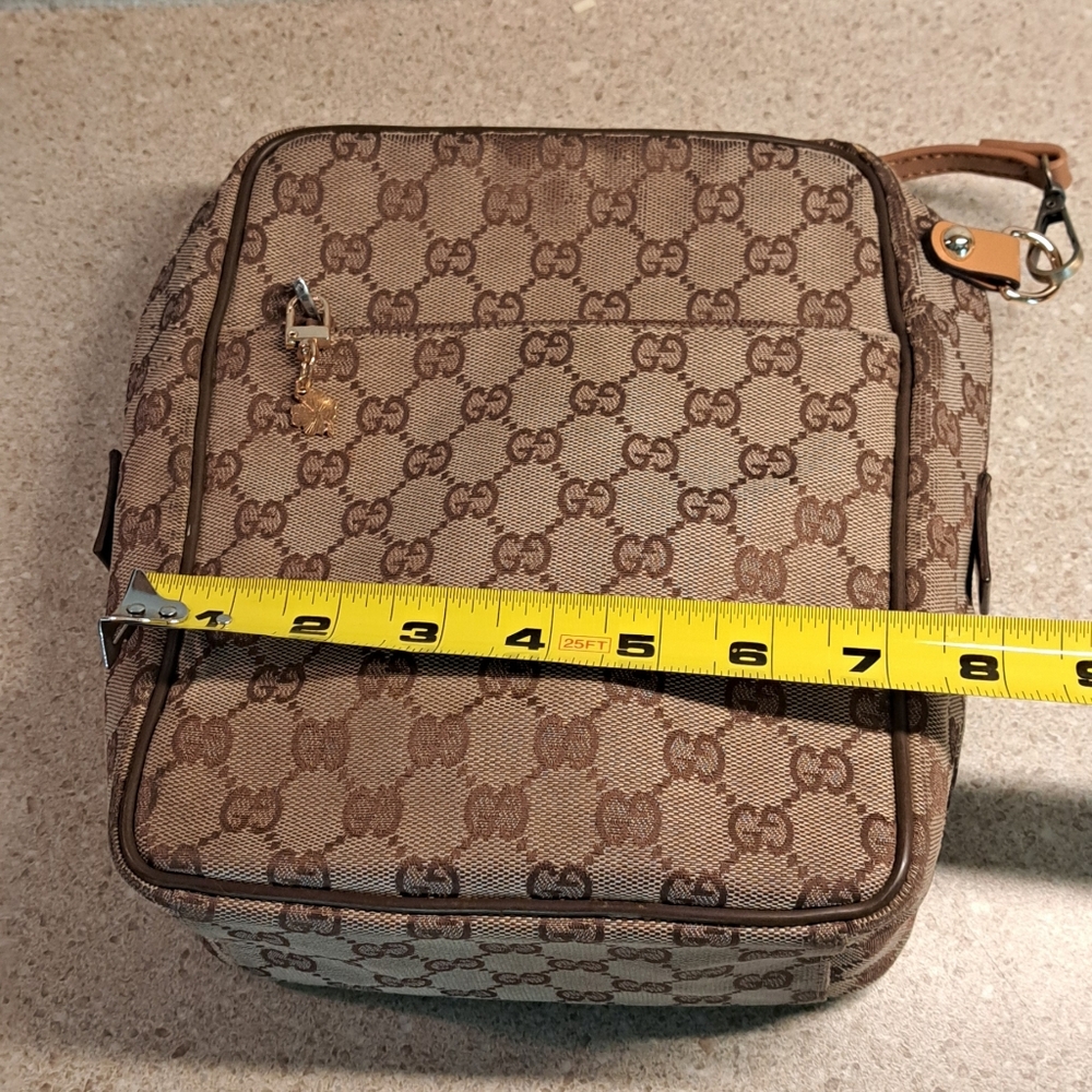 Gucci Crossbody Bag - Picture 8 of 16